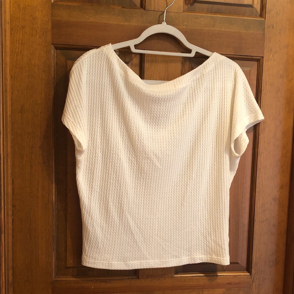 Express Vintage White Textured Boatneck Short Sleeve Top